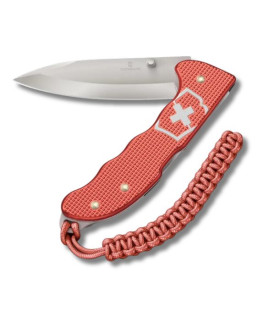 Navaja de AVENTURA "HUNTER PRO ALOX ESTRIADO ROJA EDICCION LIMITADA 2025" VICTORINOX 0.9415.L25