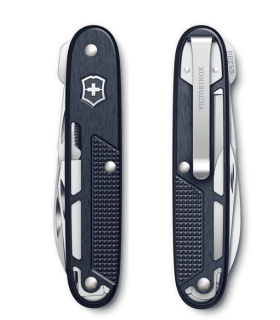 Navaja multiusos "SYNERGY AZUL OSCURO" VICTORINOX 0.8216.22 a