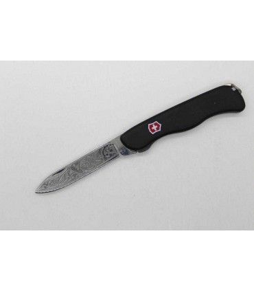 Navaja multiusos "SENTINEL GRABADA I" VICTORINOX 08413.3 